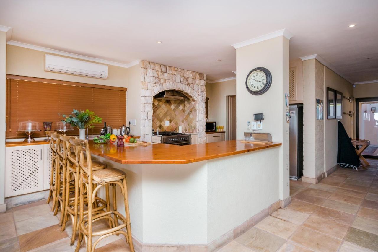 Appartement Whale Waters Self Catering Gansbaai à De Kelders Extérieur photo